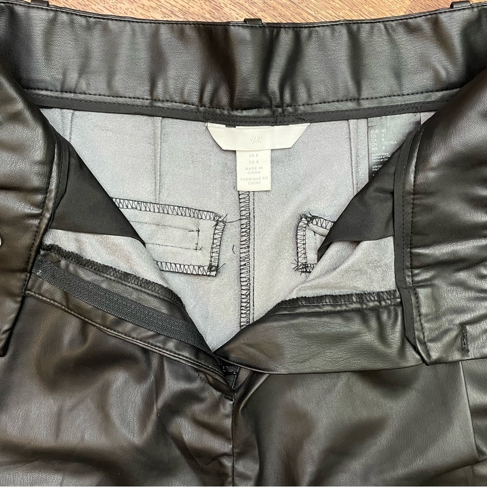 H&M Faux Leather Pleated Trousers - Picture 6 of 12